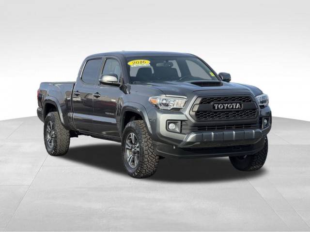 2016 Toyota Tacoma TRD Sport RWD photo