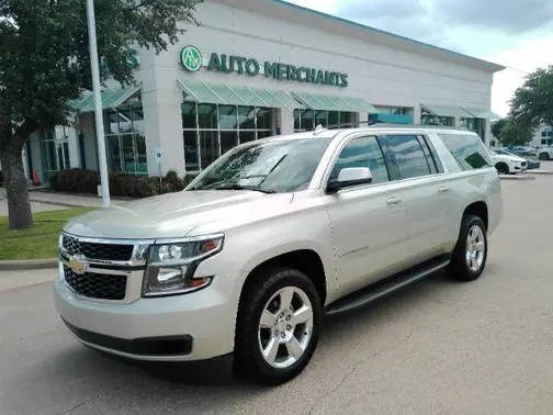 2016 Chevrolet Suburban LT RWD photo