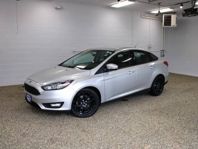 2016 Ford Focus SE FWD photo