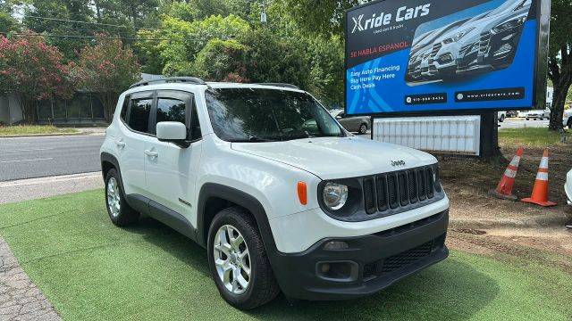 2016 Jeep Renegade Latitude FWD photo