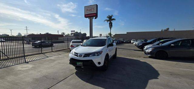 2015 Toyota RAV4 LE FWD photo