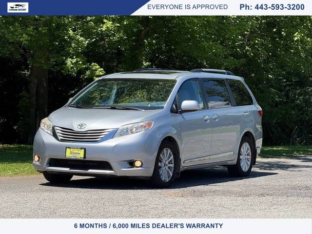 2015 Toyota Sienna XLE AWD photo