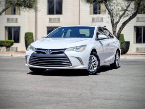 2016 Toyota Camry LE FWD photo