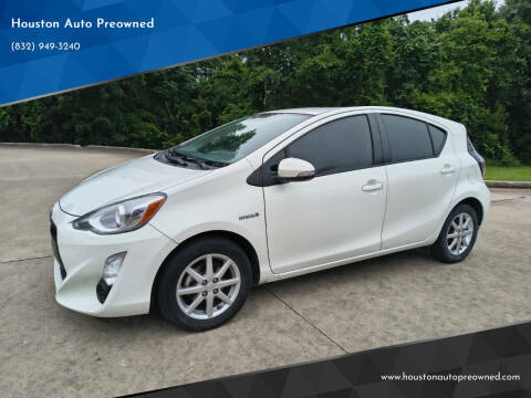 2015 Toyota Prius c Three FWD photo