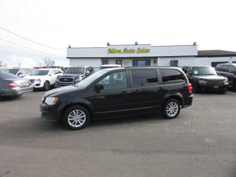2015 Dodge Grand Caravan SXT FWD photo