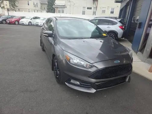 2015 Ford Focus ST FWD photo