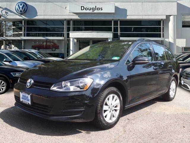 2016 Volkswagen Golf SportWagen TSI S FWD photo