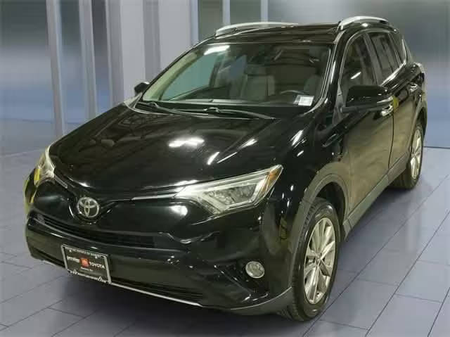 2016 Toyota RAV4 Limited AWD photo