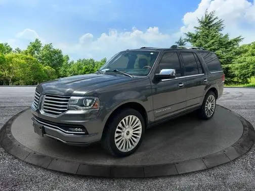 2016 Lincoln Navigator Select RWD photo