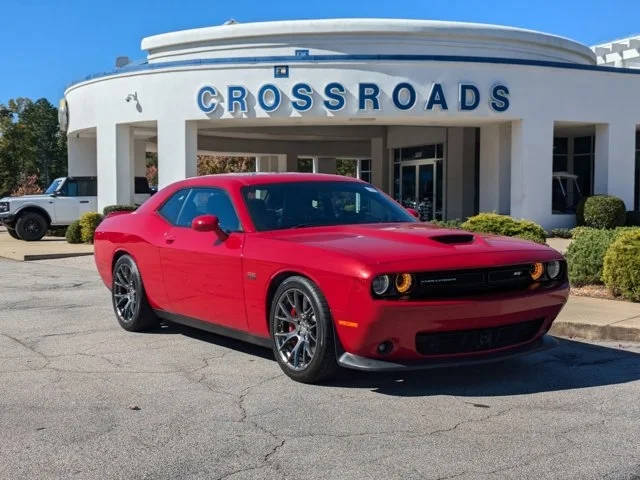 2016 Dodge Challenger SRT 392 RWD photo