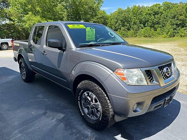 2016 Nissan Frontier Desert Runner RWD photo