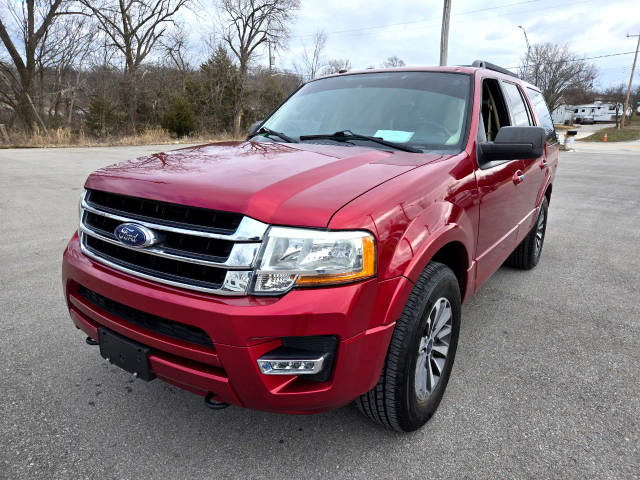 2016 Ford Expedition XLT 4WD photo