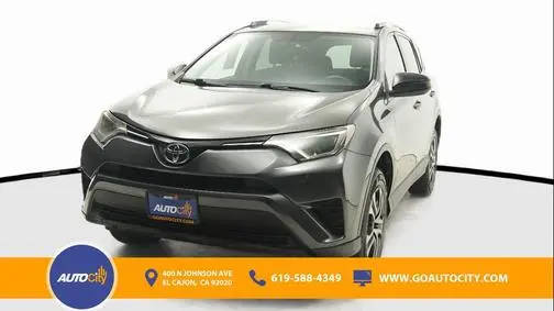 2016 Toyota RAV4 LE FWD photo