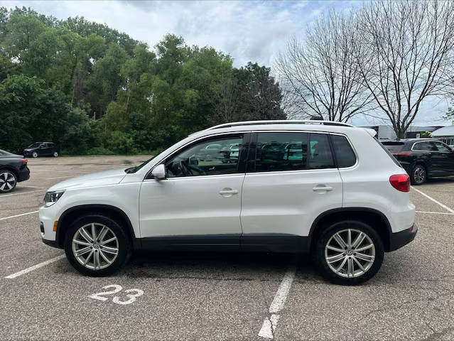 2016 Volkswagen Tiguan SE AWD photo