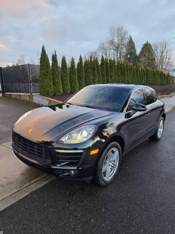 2015 Porsche Macan S AWD photo