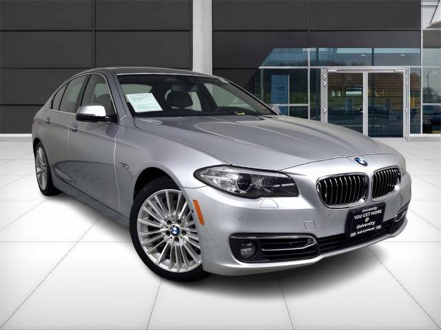 2016 BMW 5 Series 550i RWD photo