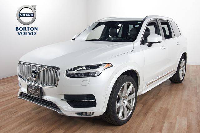 2016 Volvo XC90 T6 Inscription AWD photo