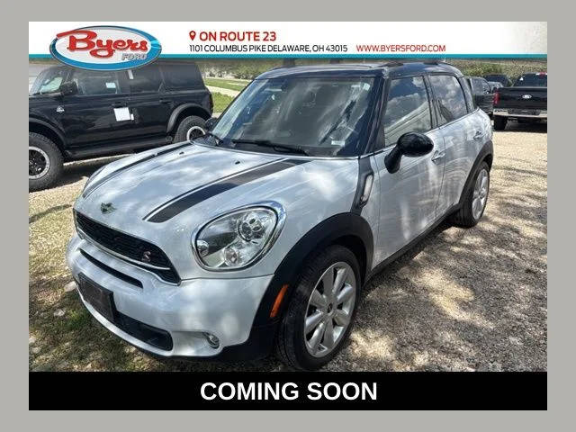 2016 MINI Countryman S FWD photo