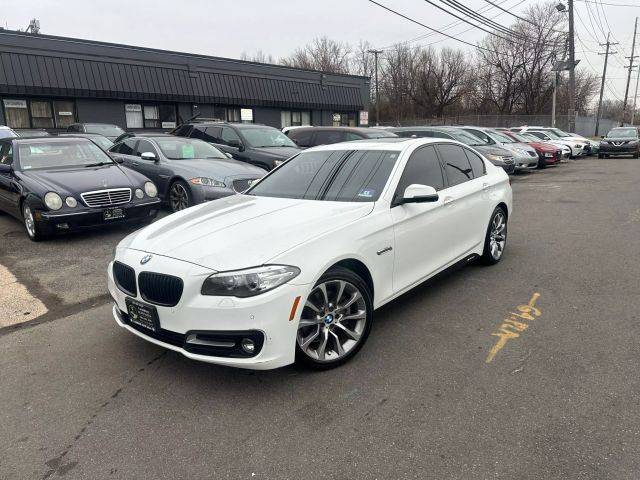 2016 BMW 5 Series 528i xDrive AWD photo