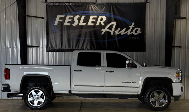 2016 GMC Sierra 2500HD Denali 4WD photo