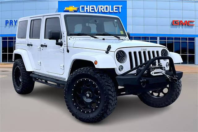 2016 Jeep Wrangler Unlimited Sahara 4WD photo
