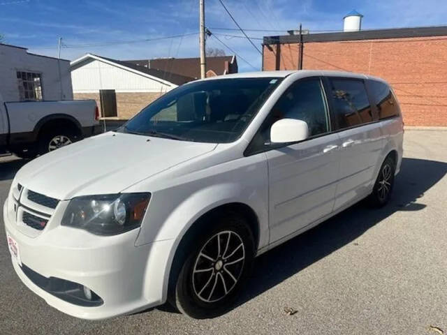 2015 Dodge Grand Caravan R/T FWD photo