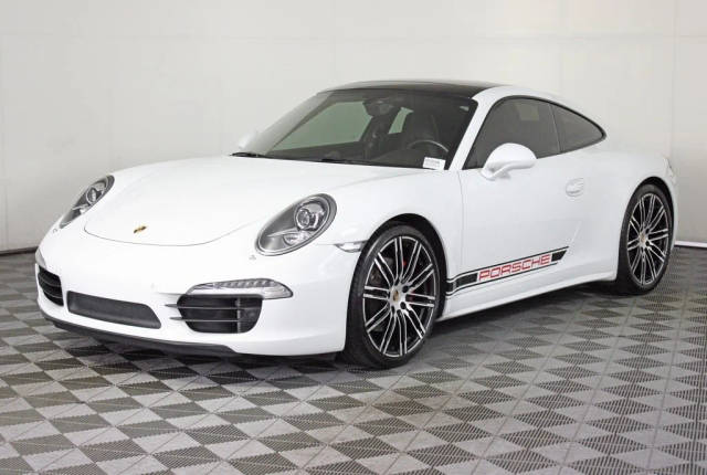 2015 Porsche 911 Carrera 4S AWD photo