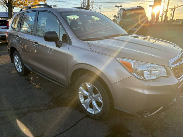 2016 Subaru Forester 2.5i AWD photo