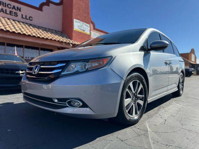 2016 Honda Odyssey Touring FWD photo