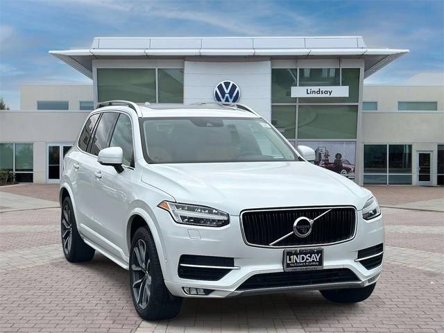 2016 Volvo XC90 T6 Momentum AWD photo