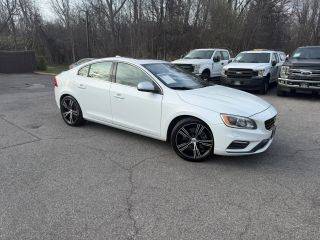2016 Volvo S60 T6 R-Design AWD photo
