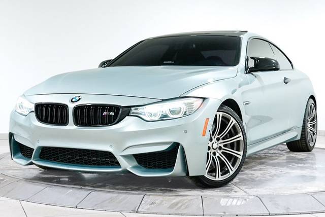 2016 BMW M4 RWD photo