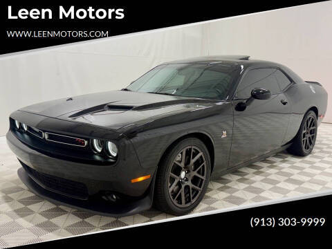 2016 Dodge Challenger R/T Scat Pack RWD photo