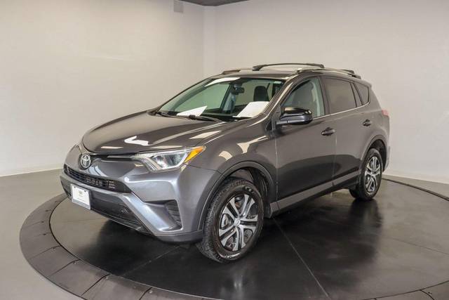 2016 Toyota RAV4 LE AWD photo