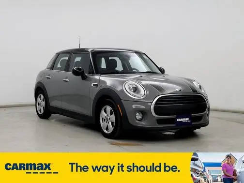 2016 MINI Hardtop 4 Door  FWD photo