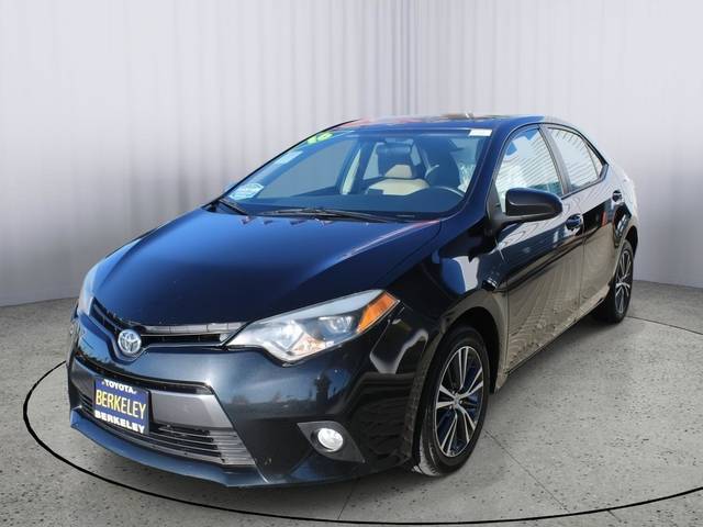 2016 Toyota Corolla LE Plus FWD photo