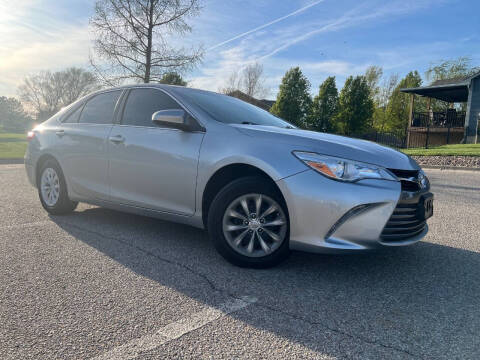 2016 Toyota Camry LE FWD photo