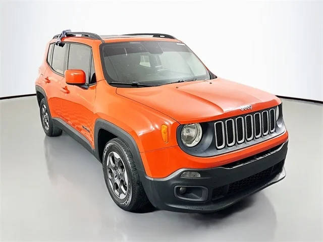 2016 Jeep Renegade Latitude FWD photo