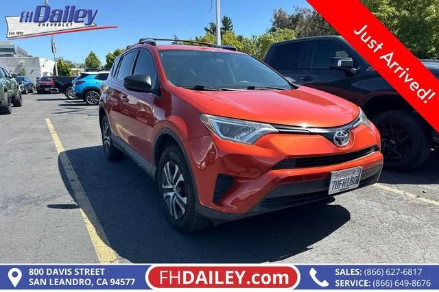 2016 Toyota RAV4 LE AWD photo