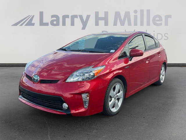 2015 Toyota Prius Five FWD photo