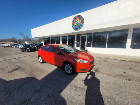 2016 Ford Focus SE FWD photo