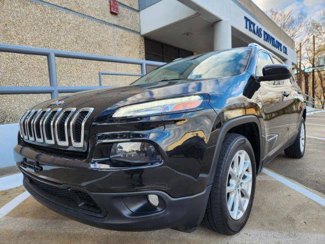 2016 Jeep Cherokee Latitude FWD photo