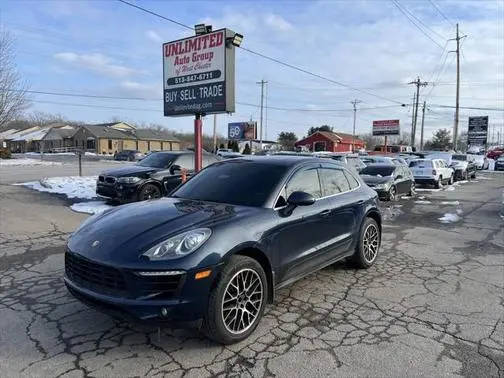 2016 Porsche Macan S AWD photo