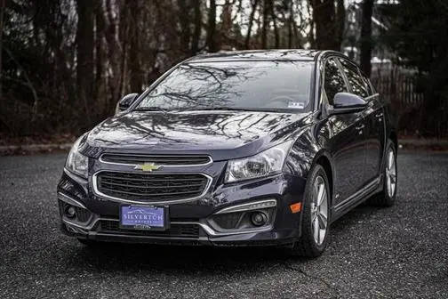 2016 Chevrolet Cruze LT FWD photo