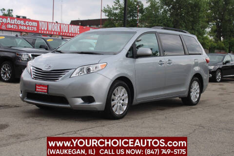 2015 Toyota Sienna LE AWD photo