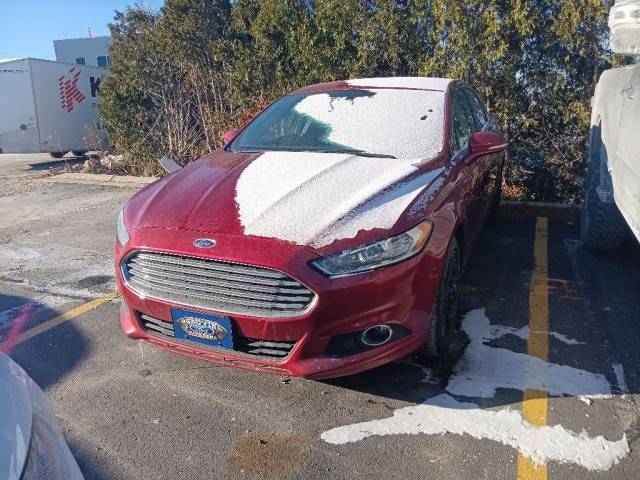 2016 Ford Fusion SE FWD photo