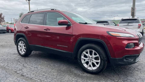 2016 Jeep Cherokee Latitude 4WD photo