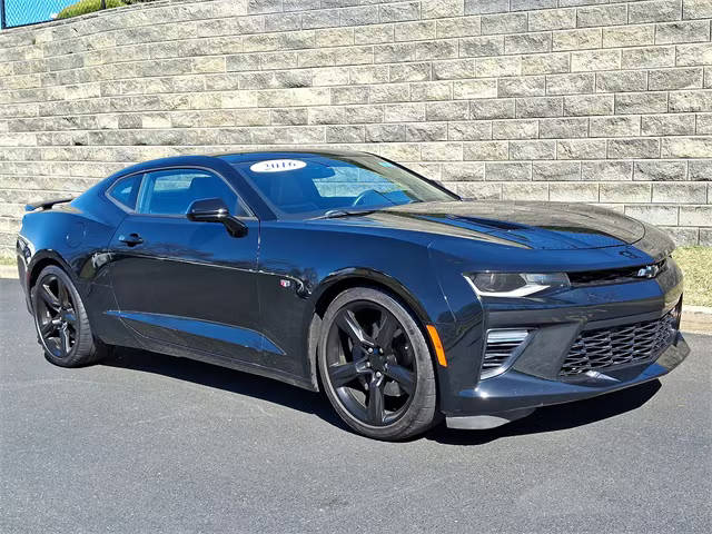 2016 Chevrolet Camaro 2SS RWD photo