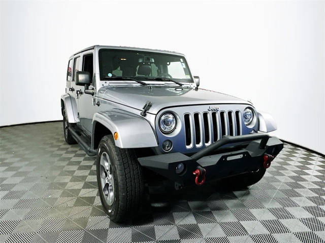 2016 Jeep Wrangler Unlimited Sahara 4WD photo