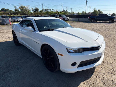 2015 Chevrolet Camaro LT RWD photo